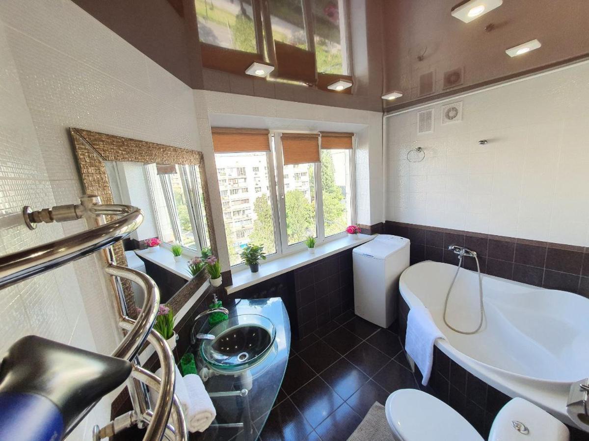 Inn Home Apartments - Pechersk Area Kyiv Exterior photo