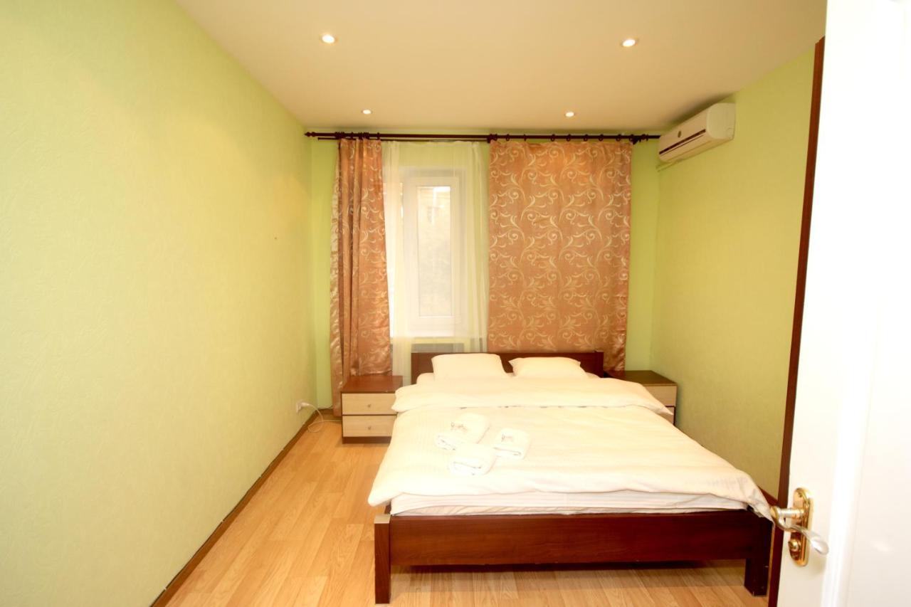 Inn Home Apartments - Pechersk Area Kyiv Exterior photo